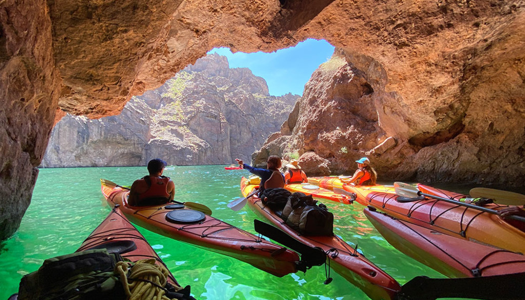 Half Day Kayak Tour with Shuttle Las Vegas Blazin' Paddles