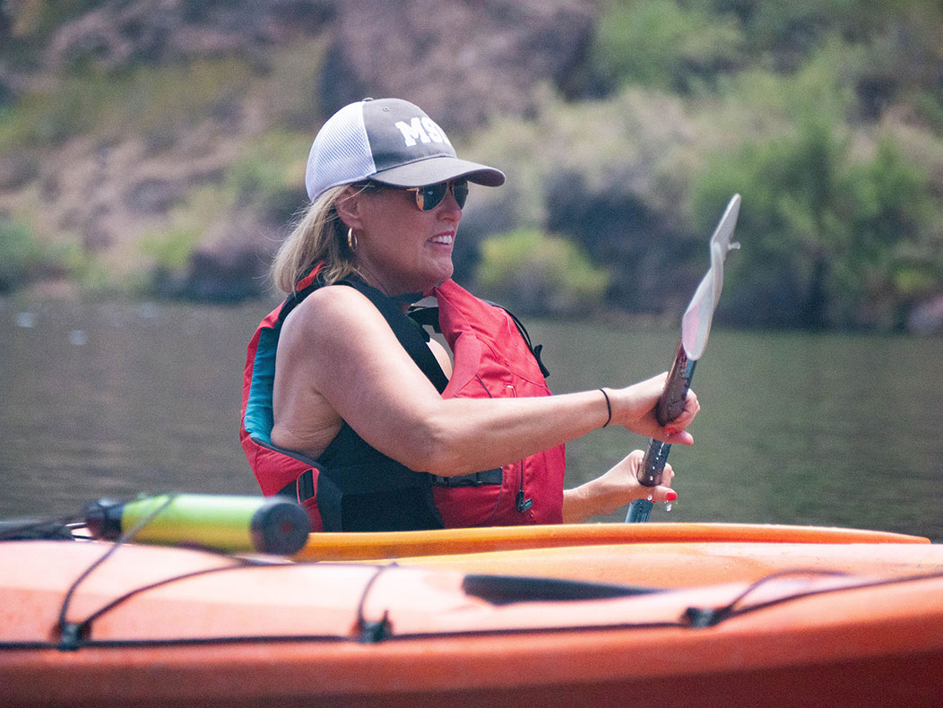 How to Correctly Roll a Kayak StepbyStep Blazin' Paddles